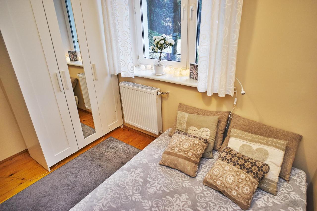 オルシュティンWakacyjny Apartament, Bezplatne Rowery, Las, Wodaアパートメント エクステリア 写真