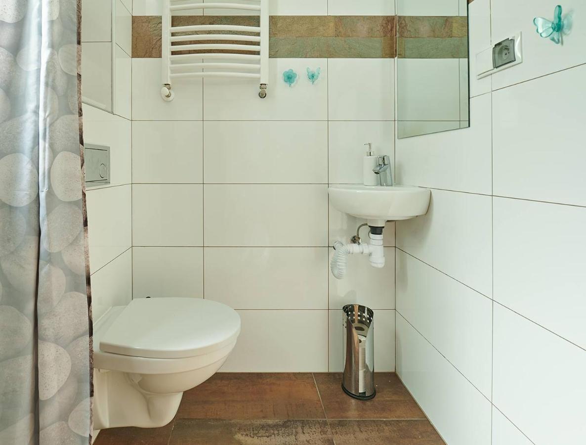 オルシュティンWakacyjny Apartament, Bezplatne Rowery, Las, Wodaアパートメント エクステリア 写真
