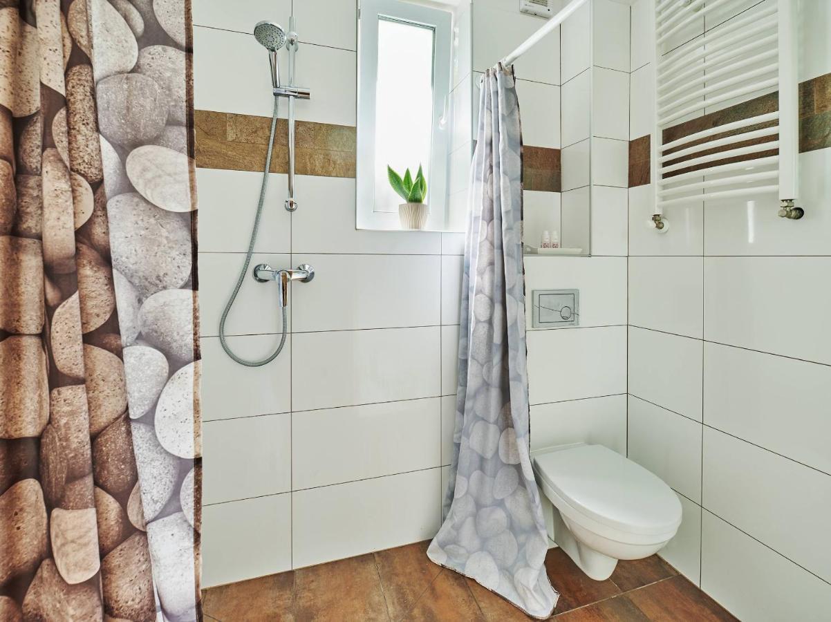 オルシュティンWakacyjny Apartament, Bezplatne Rowery, Las, Wodaアパートメント エクステリア 写真
